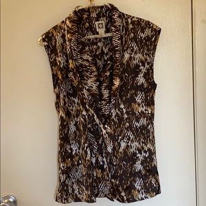 Anne Klein sleeveless button up dress shirt. EUC